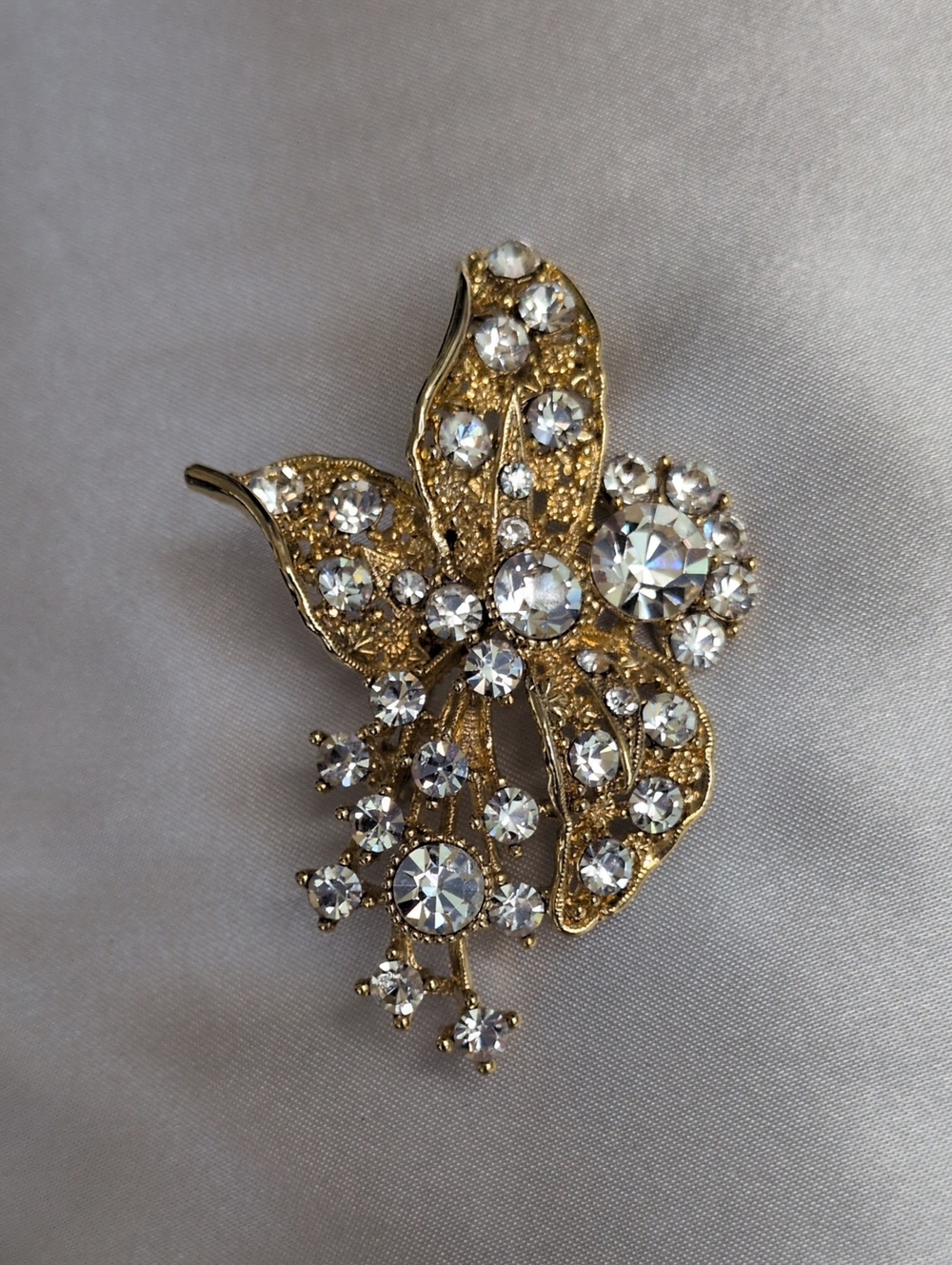 Gold Crystal Spray Brooch with Clear Rhinestones